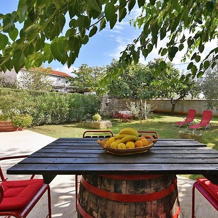 Villa House Monteci 1378 à Galižana Extérieur photo