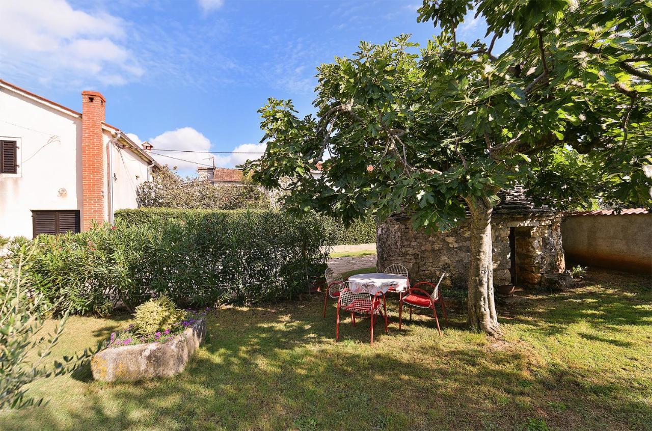 Villa House Monteci 1378 à Galižana Extérieur photo
