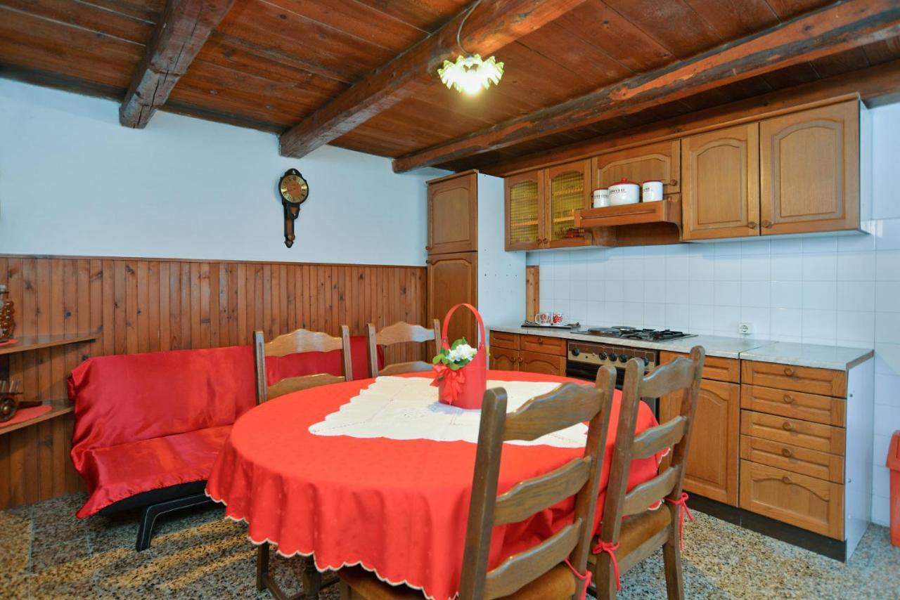 Villa House Monteci 1378 à Galižana Extérieur photo